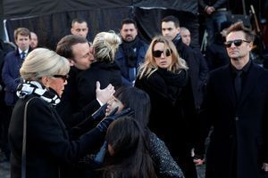 Hommage à Johnny Hallyday : l'émotion d'Emmanuel et Brigitte Macron