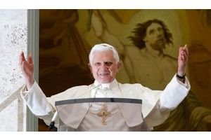  Le pape a invité les Hommes à "savoir accueillir les légitimes diversités humaines, à la suite de Jésus venu rassembler les hommes de toute nation et de toute langue".