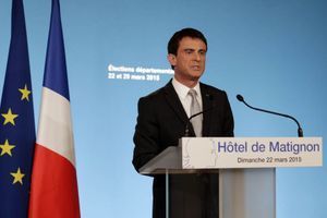 Le Premier ministre Manuel Valls a pris la parole dès les premières estimations connues.