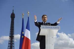 Nicolas Sarkozy le 1er mai 2012, lors de son grandiose meeting place du Trocadéro. Facture officielle pour Bygmalion : 0 euros. En réalité, l'UMP a versé près de 600 000 euros à l'entreprise pour l'événement.