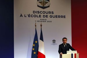 Discours d'Emmanuel Macron vendredi, devant les stagiaires de la 27ème promotion de l’Ecole de guerre. 