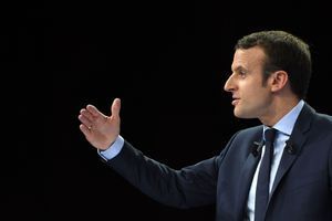 Macron s’offre un meeting présidentiel