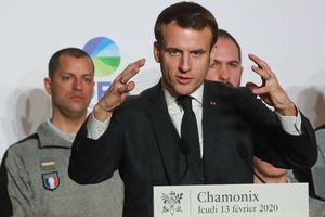 Emmanuel Macron à Chamonix, le 13 février 2020. 