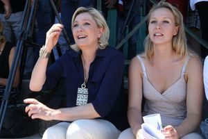 Marine Le Pen et Marion Maréchal ici lors d'un meeting en juillet 2016. 