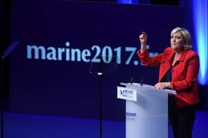 Marine Le Pen lors de son meeting du 17 avril à Paris.