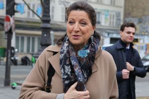 Agnès Buzyn en campagne à Paris mercredi. 