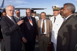 Michel Rocard et Lionel Jospin en Nouvelle-Calédonie en 1998.