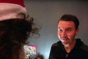 Olivier Besancenot clashe le Père Noël