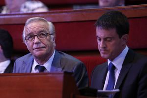 Le Premier ministre Manuel Valls et son ministre du Travail François Rebsamen en juillet dernier à la Conférence Sociale. 