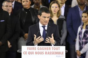 Manuel Valls lors de son discours de candidature à la primaire de la gauche, le 5 décembre à Evry. 