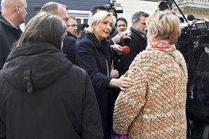 Marine Le Pen a choisi le marché de Rouvroy, dans le Pas-de-Calais, pour lancer sa campagne du second tour, dès le 24 avril.