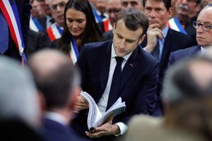 Emmanuel Macron mardi à Grand Bourgtheroulde, dans l'Eure, pour le lancement du grand débat national. 