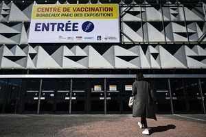 Devant le vaccinodrome de Bordeaux-Lac, en avril dernier. (Photo d'illustration)