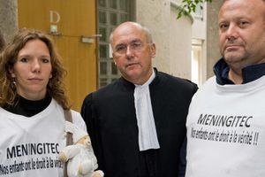 Me Ludot, l'avocat des familles qui ont assigné en justice le distributeur français du Meningitec, lors de l'audience au civil à Clermont Ferrand.