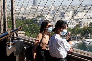 Lors de la réouverture de la tour Eiffel aux visiteurs, le 25 juin 2020.