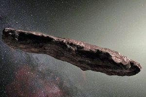 L'astéroïde Oumuamua représenté sous la forme d'un cigare. Mais il pourrait tout aussi bien être plat et fin comme une crêpe.
