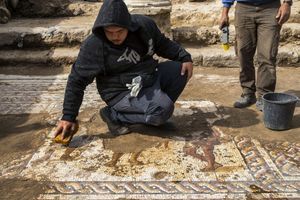 Des archéologues ont découvert une mosaïque antique, le 8 février 2018 en Israël