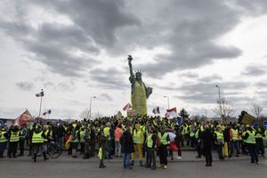 A Colmar, la Statue de la liberté enfile un "gilet jaune"