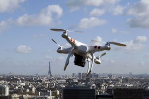 Un drone à Saint-Cloud, non loin de Paris (Image d'illustration). 