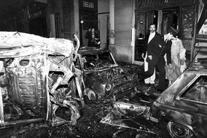 L'attentat a eu lieu le 3 octobre 1980.