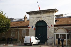 L'entrée de la prison de Fresnes. 