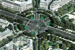 Découvrez les nouvelles fontaines des Champs-Elysées