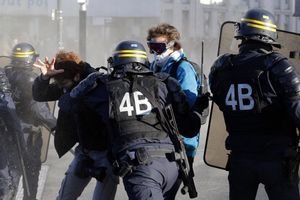 Manifestations tendues à Nantes et Toulouse