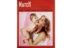 Feu vert pour la pilule, la couverture de Paris Match en 1966.
