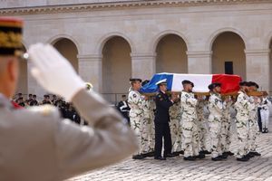 En images: l'hommage national au sergent Blasco, tué au Mali