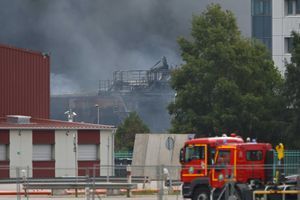 La fumée lors de l'incendie de l'usine de Lubrizol de Rouen, fin septembre. 