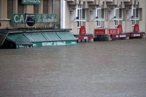 A Lourdes, les hôtels et restaurants du boulevard du Paradis, déjà très touchés par les inondations d’octobre dernier.