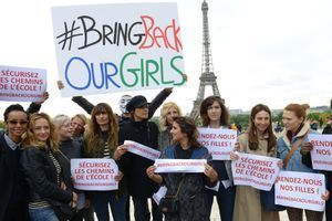 De nombreuses femmes ont participé au premier rassemblement #BringBackOurGirls à Paris. 
