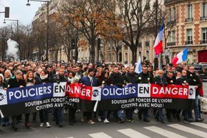 Des policiers, mais également des civils, ont défilé samedi à Paris en mémoire de Maggy Biskupski.