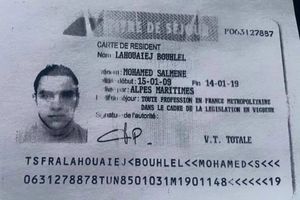 Une copie de la pièce d'identité de Mohamed Lahouaiej-Bouhlel, le terroriste qui a tué 84 personnes à Nice le 14 juillet.