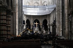 Notre-Dame de Paris : Justin Trudeau en visite dans la cathédrale ravagée