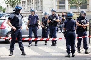 Opération anti-terroriste à Argenteuil: une vingtaine d'interpellations