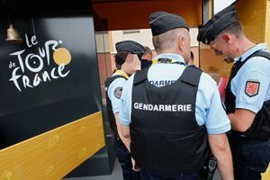 Des gendarmes sur le Tour de France, édition 2016. 