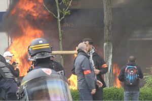 Violences et contestation anti-Macron à Paris pour le 1er-Mai