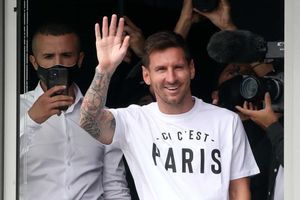 En images : l’arrivée de Lionel Messi à Paris