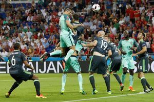 Euro 2016 : Ronaldo propulse le Portugal en finale