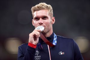 Kevin Mayer a remporté la médaille d'argent aux Jeux olympiques de Tokyo.
