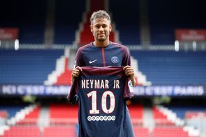 Neymar est arrivé à Paris vendredi. 