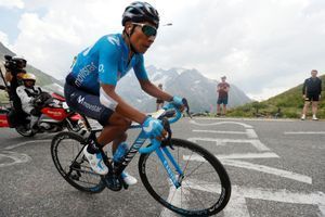 Nairo Quintana file vers Valloire et la victoire d'étape. 