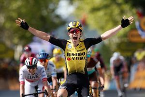 Wout van Aert remporte la 10e étape du Tour de France. 