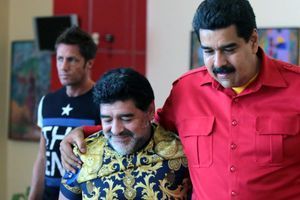 Diego Maradona et le président vénézuélien Nicolas Maduro en 2014. 