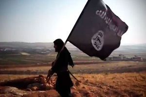 Un combattant de Daech sur une capture d'écran tirée d'une vidéo de propagande du groupe terroriste.