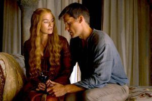 Dans l'épisode 1 de la saison 4, Jaime Lannister retrouve sa soeur et amante Cersei. 