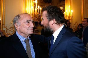 Claude Brasseur et son fils Alexandre Brasseur à l'Elysee le 13 mars 2017, à Paris, France. 