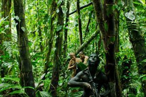 Bande-annonce : partez au fin fond de la jungle avec "Monos"