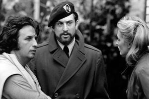 Michael Cimino (à gauche), avec Robert de Niro et Meryl Streep sur le tournage de "Voyage au bout de l'enfer"